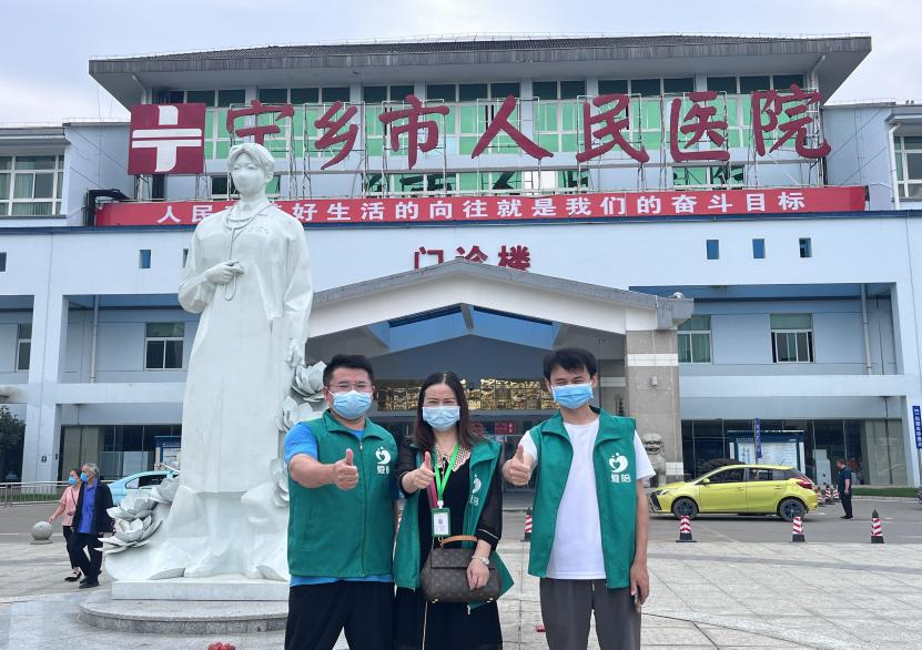 愛陪折疊陪護床椅配套服務同步供入三家醫(yī)院——產(chǎn)品硬、服務好